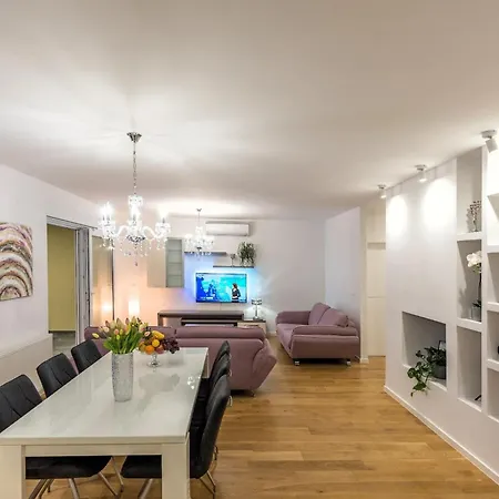 Luxury Penthouse Jure With Seaview Apartment