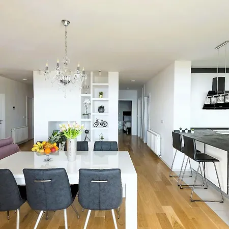 Luxury Penthouse Jure With Seaview *